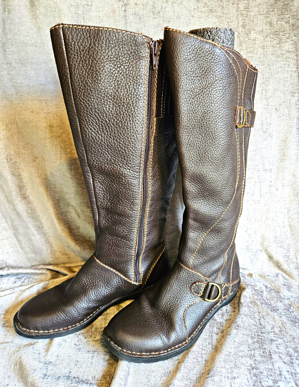 Clarks Brown Leather Knee High Riding Boots Women’s US 7 M Round Toe Zip Buckle